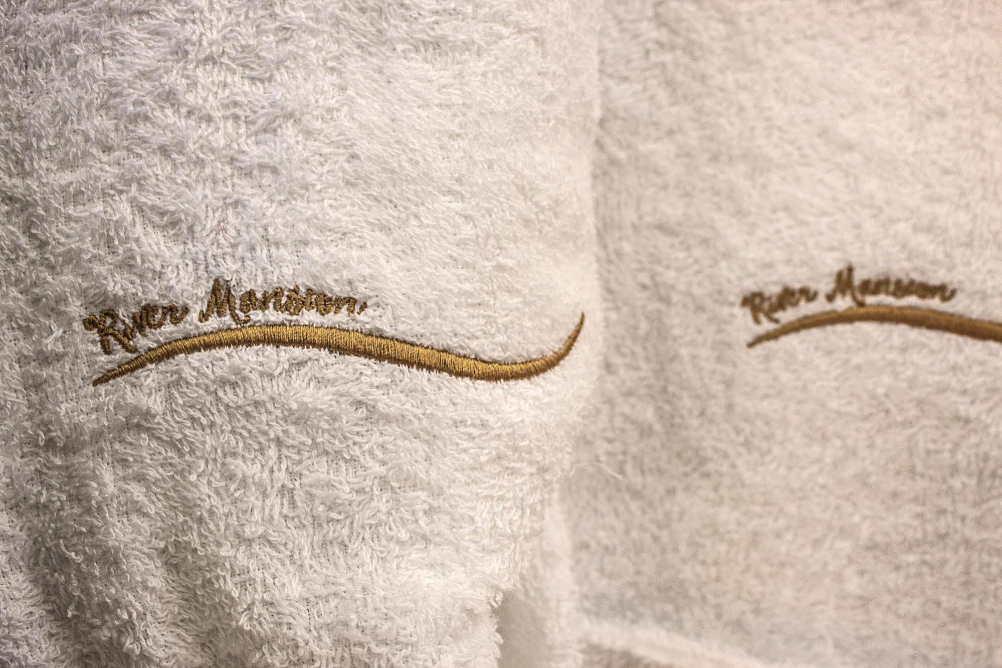 River Mansion Spa Llandysul ภายนอก รูปภาพ