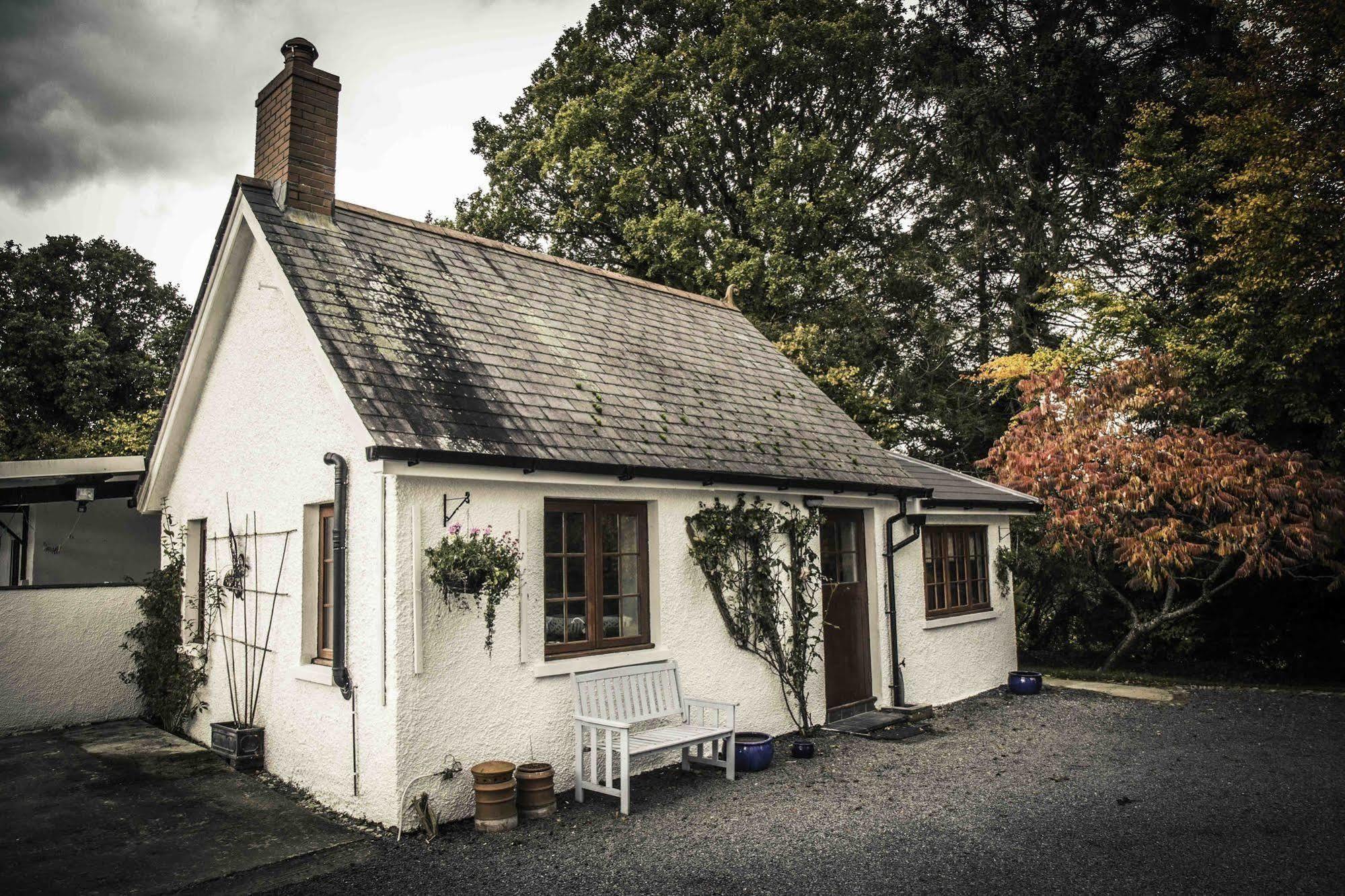 River Mansion Spa Llandysul ภายนอก รูปภาพ