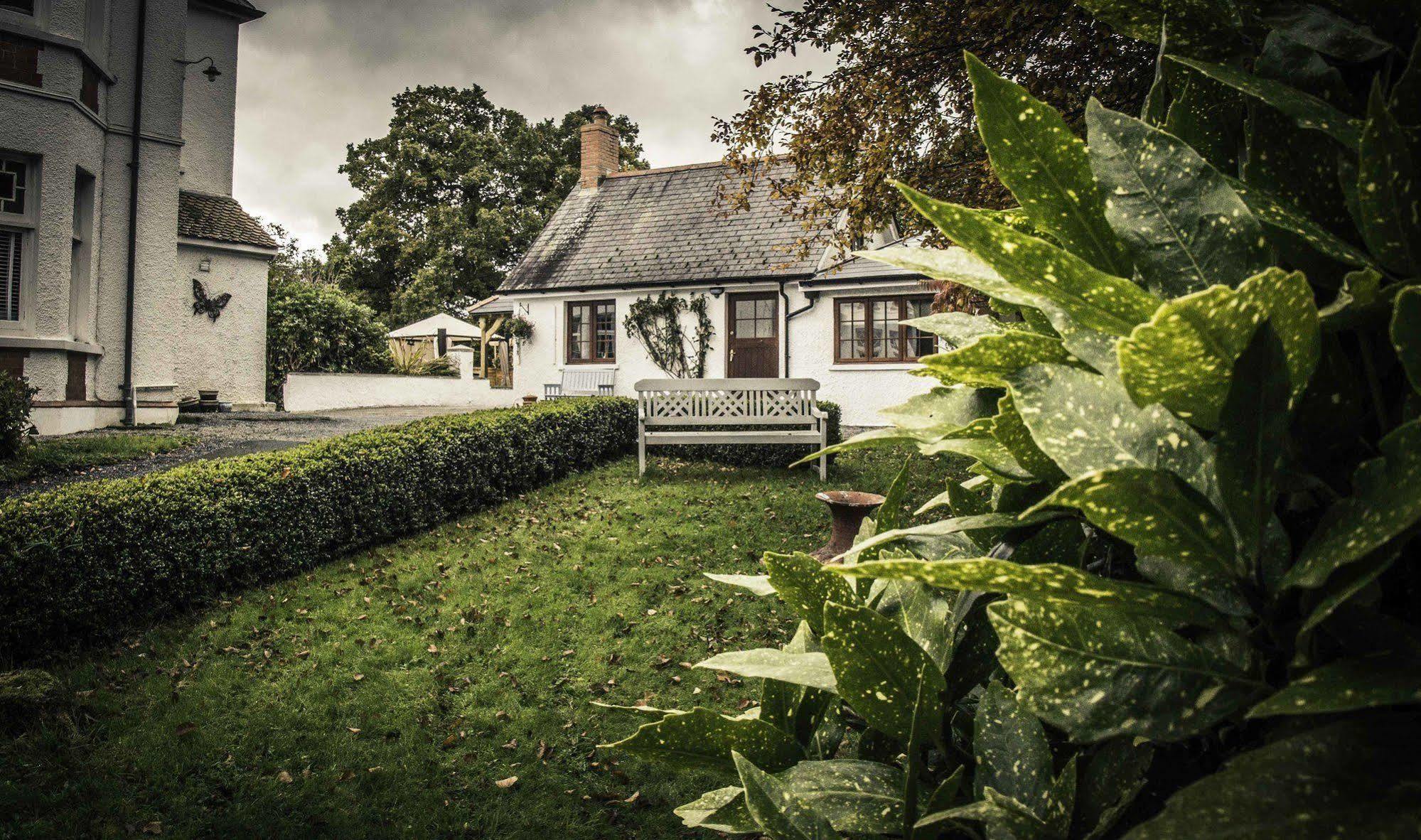 River Mansion Spa Llandysul ภายนอก รูปภาพ